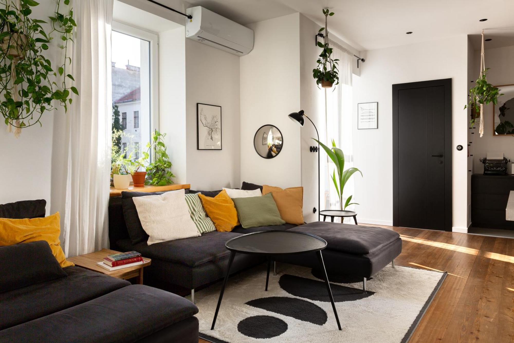 Evergreen - Old Town Spacious Stylish Apartment With Ac And One And A Half Bath, Baby & Kid- Friendly Bratislava Extérieur photo